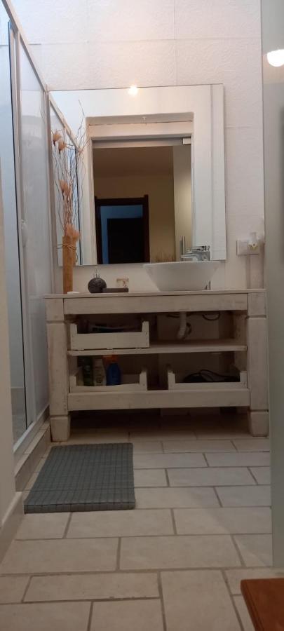 La Casa Di Stefania Apartamento Porto Pino Exterior foto