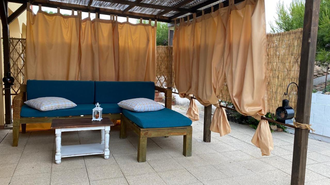 La Casa Di Stefania Apartamento Porto Pino Exterior foto